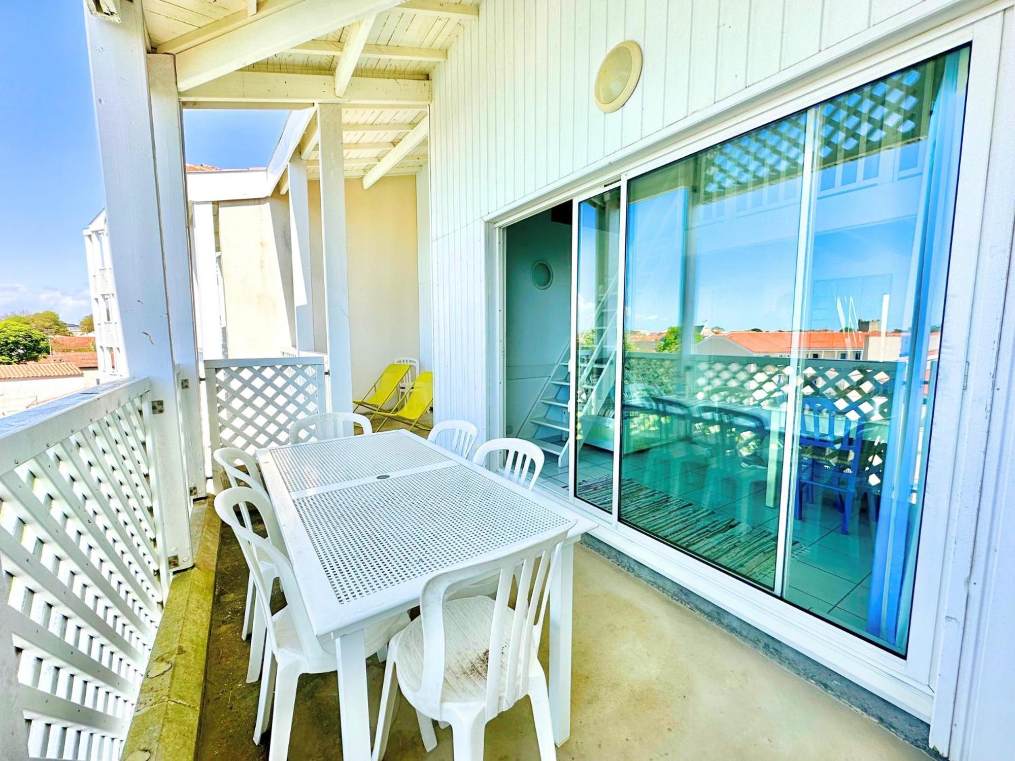 Vue Et Piscine, Avec Balcon - 1 Min De La Apartment Fouras